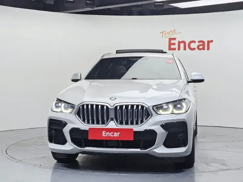 2023 BMW X6 с пробегом 56 594 км