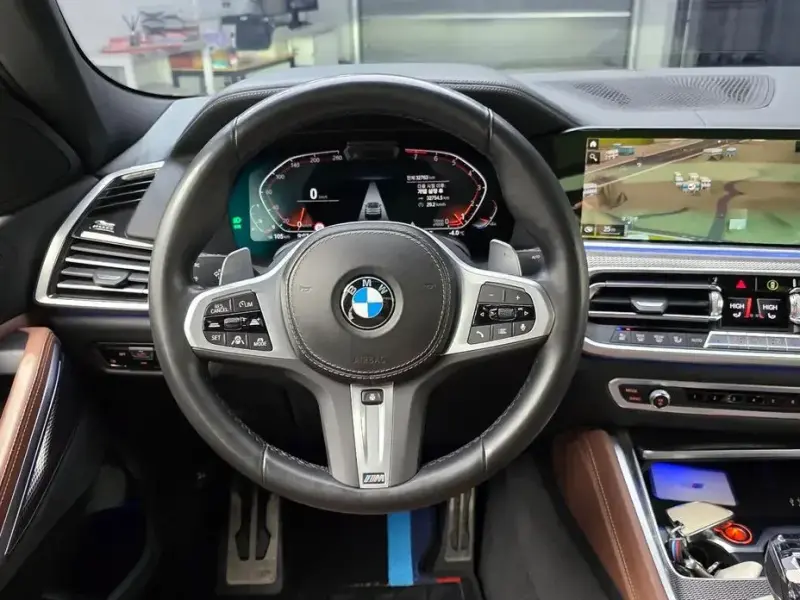 2022 BMW X6 с пробегом 32 763 км