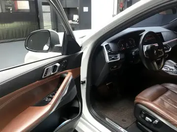 2022 BMW X6 с пробегом 70 870 км