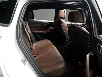 2022 BMW X6 с пробегом 70 870 км