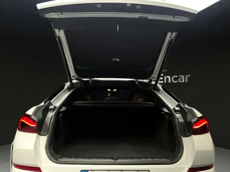 2022 BMW X6 с пробегом 70 870 км