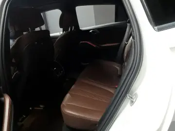 2022 BMW X6 с пробегом 70 870 км