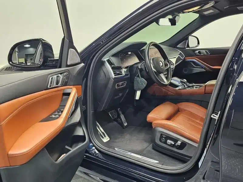 2023 BMW X6 с пробегом 39 017 км