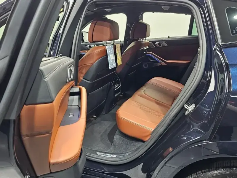 2023 BMW X6 с пробегом 39 017 км