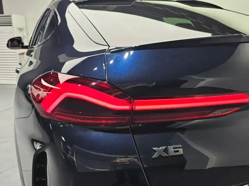 2023 BMW X6 с пробегом 39 017 км