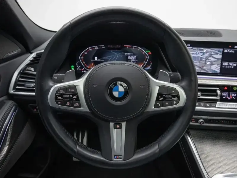 2023 BMW X6 с пробегом 69 623 км