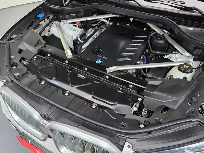 2022 BMW X6 с пробегом 24 443 км