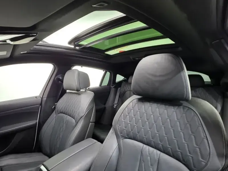 2022 BMW X6 с пробегом 24 443 км