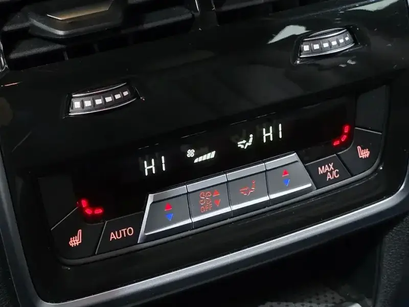 2022 BMW X6 с пробегом 24 443 км