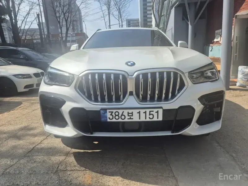 2023 BMW X6 с пробегом 10 308 км