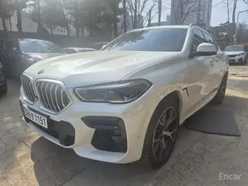 2023 BMW X6 с пробегом 10 308 км