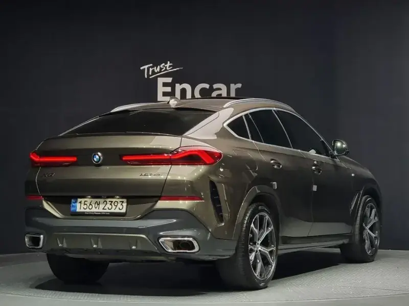 2021 BMW X6 с пробегом 100 931 км