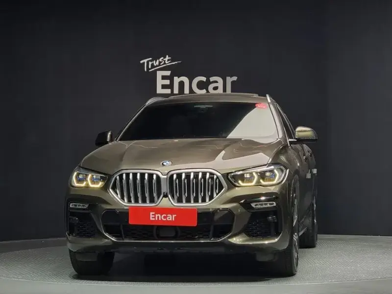 2021 BMW X6 с пробегом 100 931 км