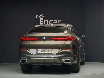 2021 BMW X6 с пробегом 100 931 км
