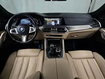 2021 BMW X6 с пробегом 100 931 км
