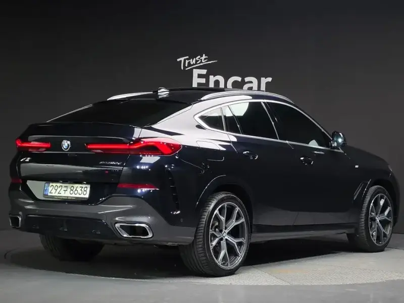 2021 BMW X6 с пробегом 78 961 км