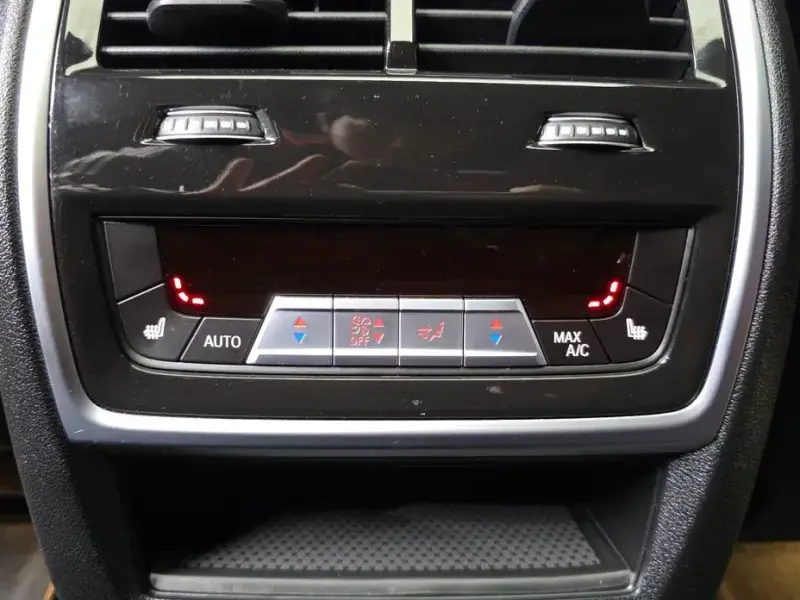 2021 BMW X6 с пробегом 78 961 км