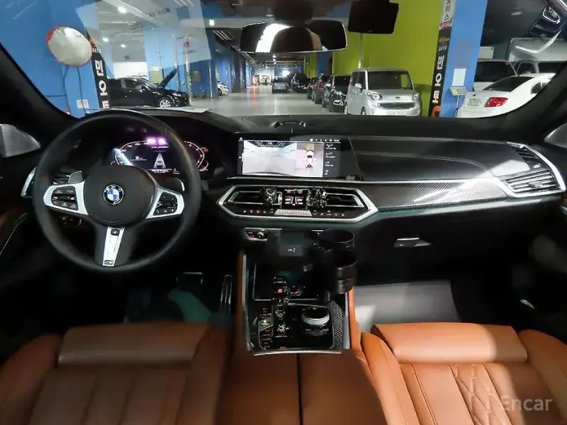2023 BMW X6 с пробегом 25 900 км
