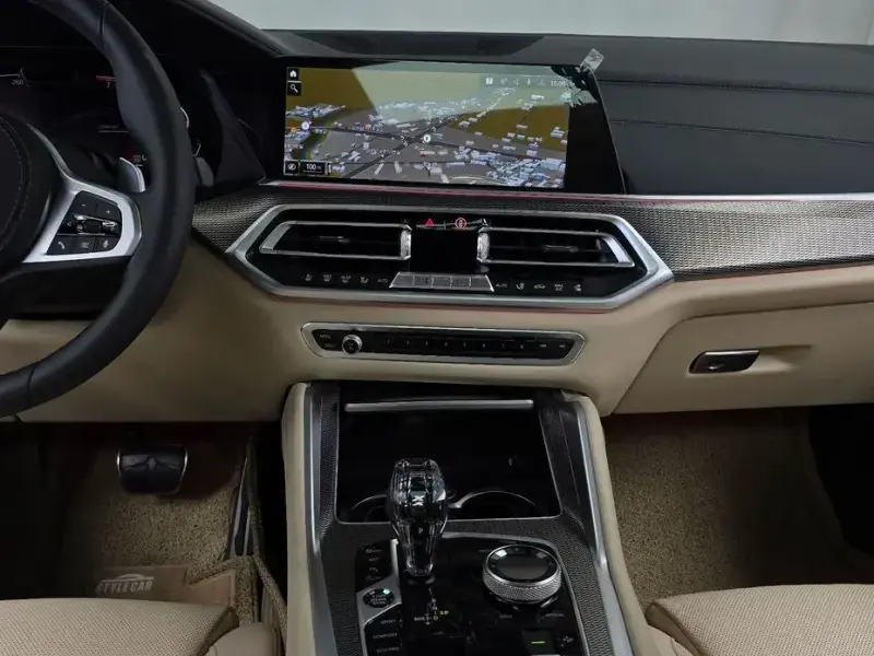 2021 BMW X6 с пробегом 15 468 км