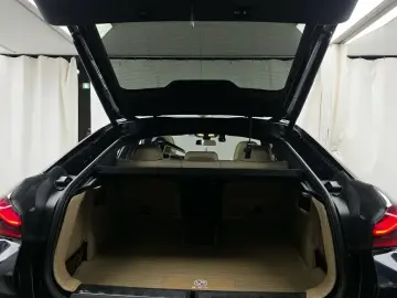 2021 BMW X6 с пробегом 15 468 км