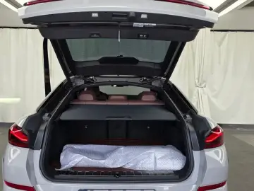 2022 BMW X6 с пробегом 60 733 км