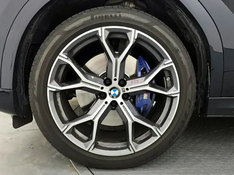 2021 BMW X6 с пробегом 37 805 км