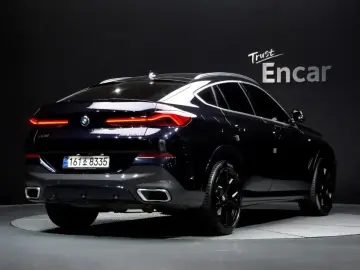 2021 BMW X6 с пробегом 83 679 км