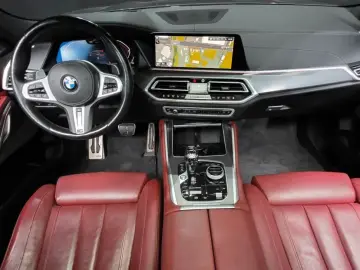 2021 BMW X6 с пробегом 83 679 км