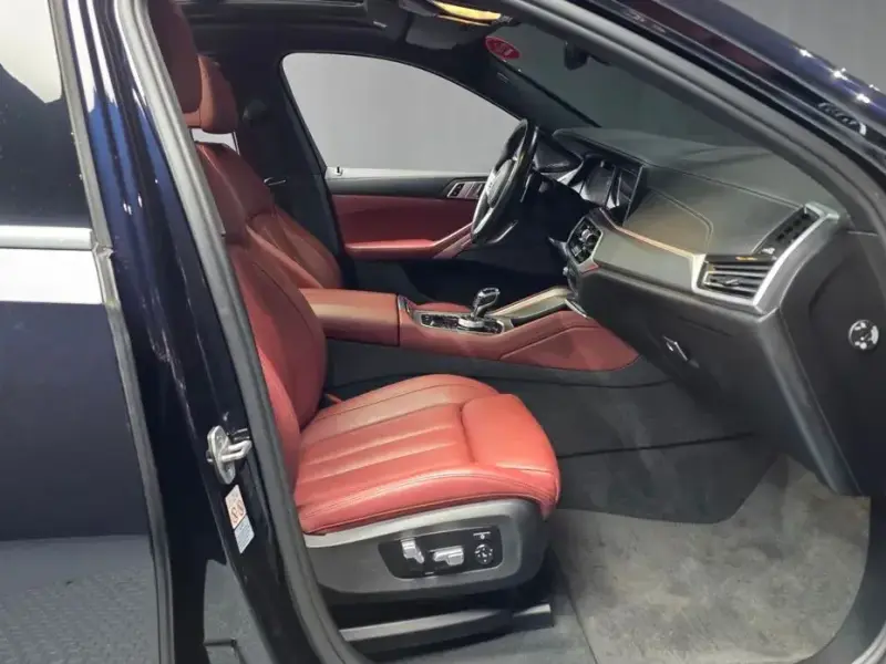 2021 BMW X6 с пробегом 83 679 км