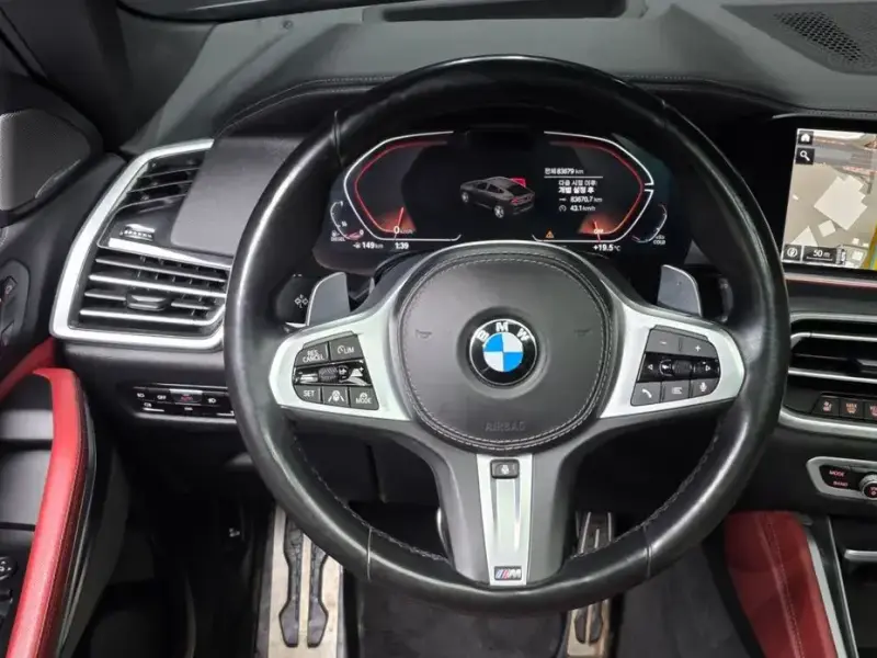 2021 BMW X6 с пробегом 83 679 км