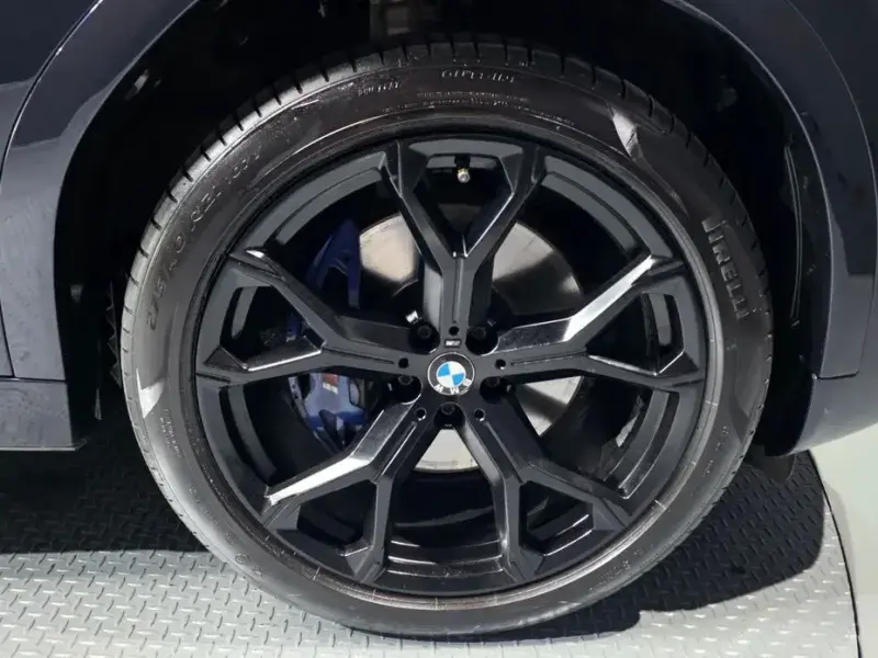 2021 BMW X6 с пробегом 83 679 км