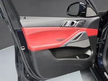 2021 BMW X6 с пробегом 83 679 км