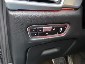 2021 BMW X6 с пробегом 83 679 км