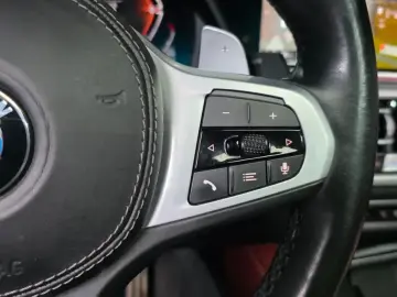 2021 BMW X6 с пробегом 83 679 км