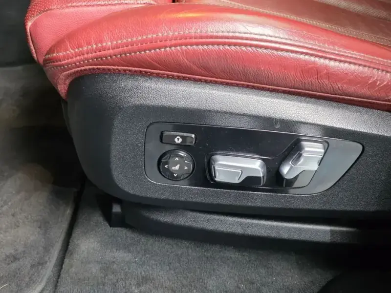 2021 BMW X6 с пробегом 83 679 км