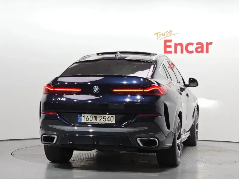 2021 BMW X6 с пробегом 59 782 км