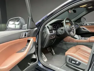 2021 BMW X6 с пробегом 82 672 км