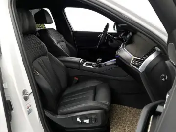 2023 BMW X6 с пробегом 29 187 км