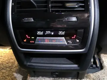 2023 BMW X6 с пробегом 29 187 км