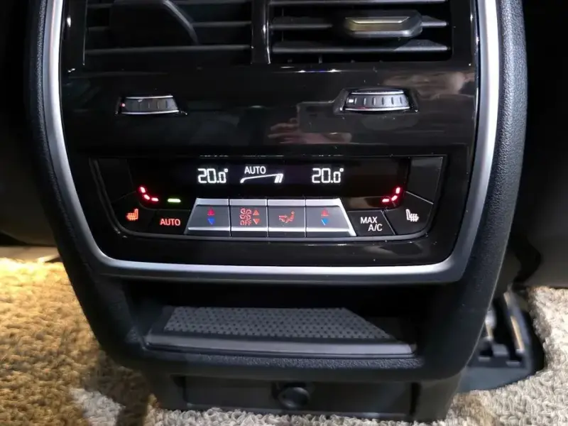 2023 BMW X6 с пробегом 29 187 км