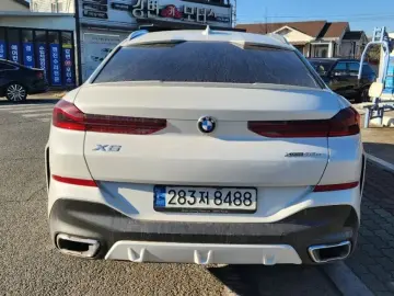 2022 BMW X6 с пробегом 56 000 км