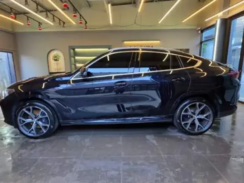 2023 BMW X6 с пробегом 56 500 км