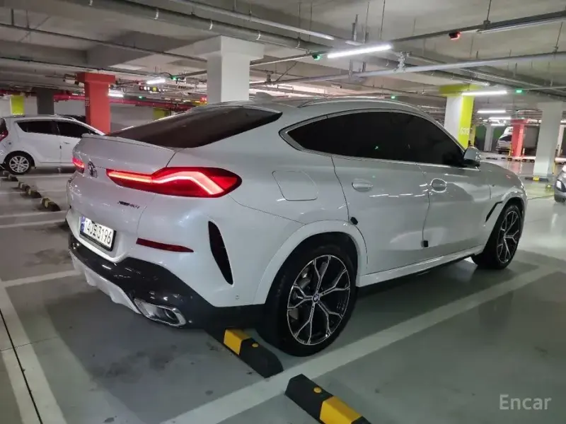 2023 BMW X6 с пробегом 37 615 км