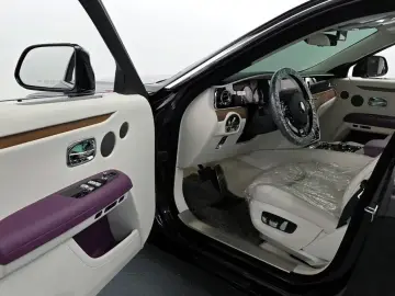 2023 Rolls-Royce Ghost с пробегом 7 213 км
