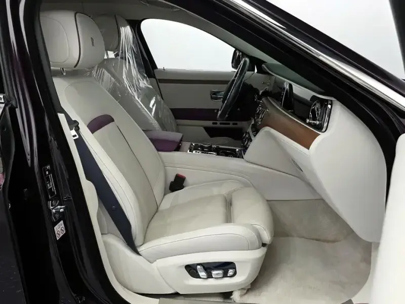 2023 Rolls-Royce Ghost с пробегом 7 213 км