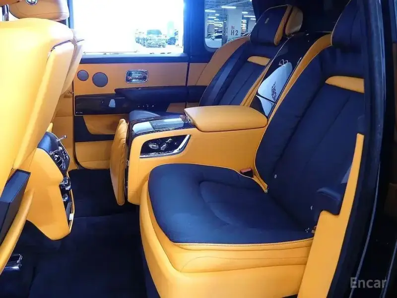 2024 Rolls-Royce Cullinan с пробегом 7 900 км