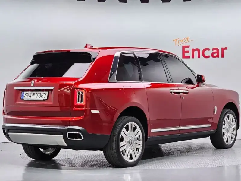 2023 Rolls-Royce Cullinan с пробегом 27 809 км