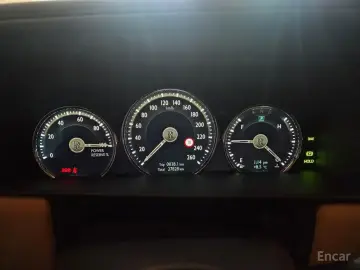 2023 Rolls-Royce Cullinan с пробегом 27 809 км