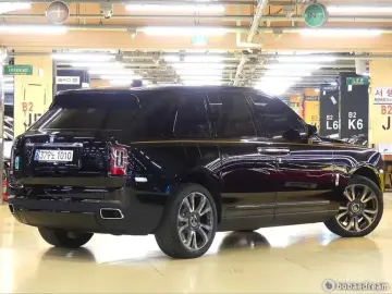 2023 Rolls-Royce Cullinan с пробегом 8 700 км