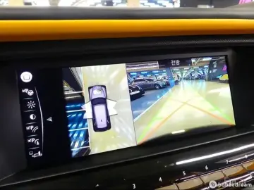 2023 Rolls-Royce Cullinan с пробегом 8 700 км